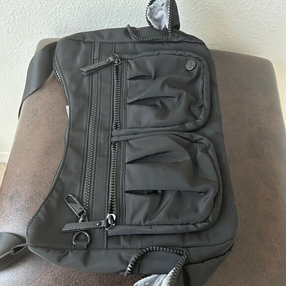 Samantha Brown To-Go Multi-Function Cargo Bag Black NWT - Picture 11 of 13